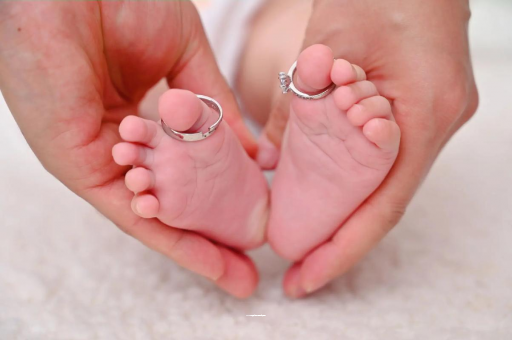 十堰宝宝头发少缺什么