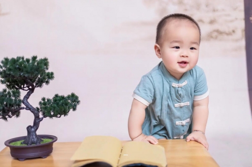 十堰孕妇显怀是几个月
